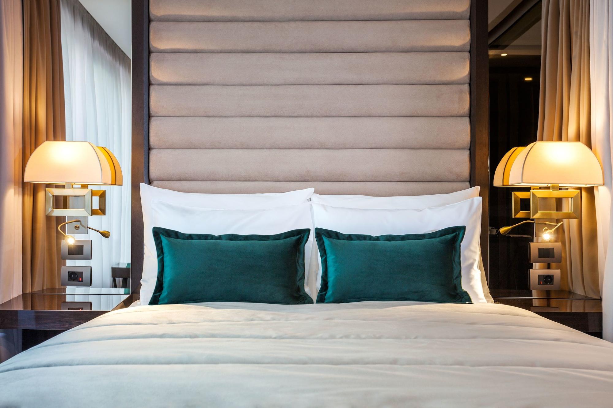 Saint Ten Boutique Hotel, Small Luxury Hotels Bělehrad Exteriér fotografie